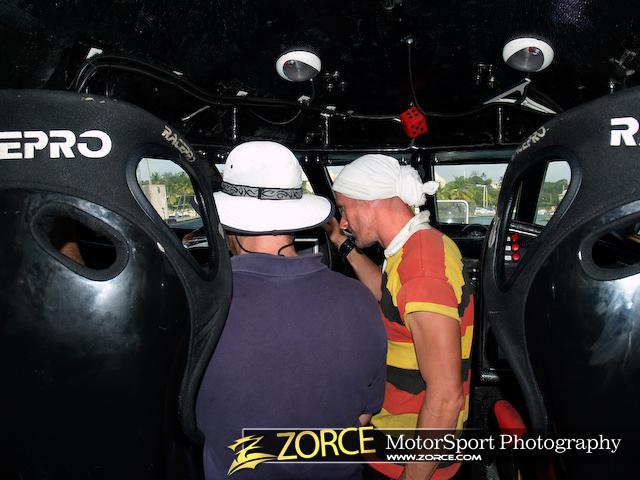 164005@Zorce-Earthrace.jpg
