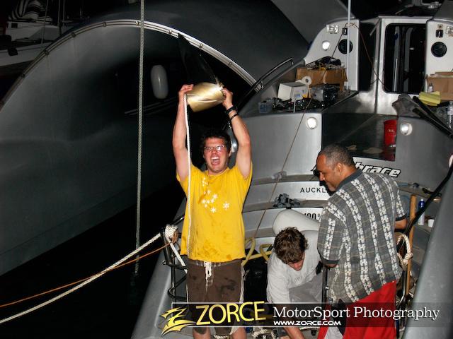 182133@Zorce-Earthrace.jpg