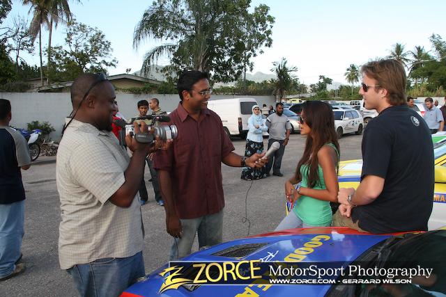 165746@ZORCE-GERRARD-RT09-THUR.jpg