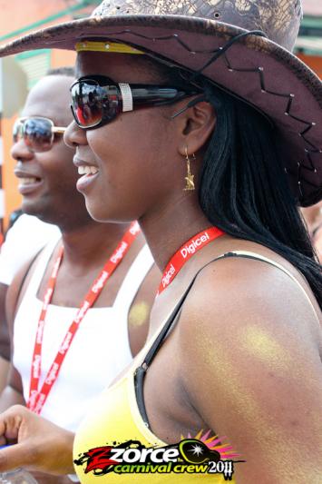 111048-ZORCE.jpg