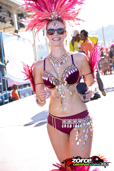 21083556-ZORCE.jpg