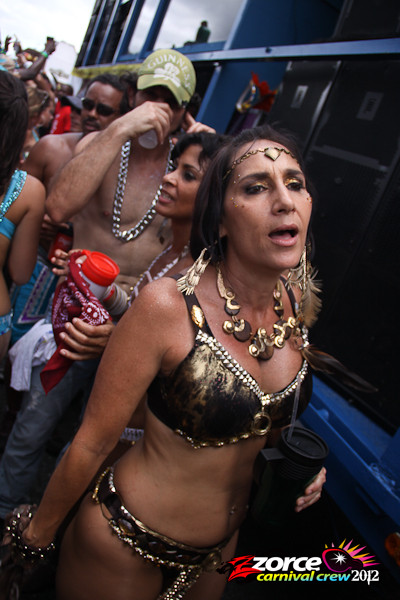 21154722-ZORCE.jpg