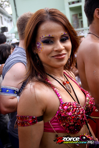 21155521-ZORCE.jpg