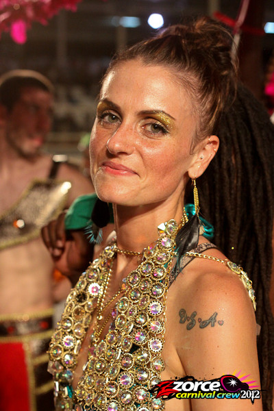21185730-ZORCE.jpg
